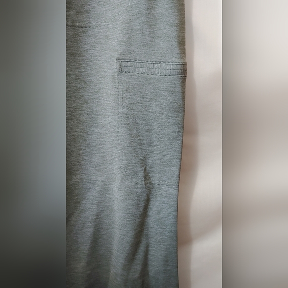 Duluth Trading Co. NoGA Stretch Relaxed Fit Pants  Med  NWT - Picture 6 of 6